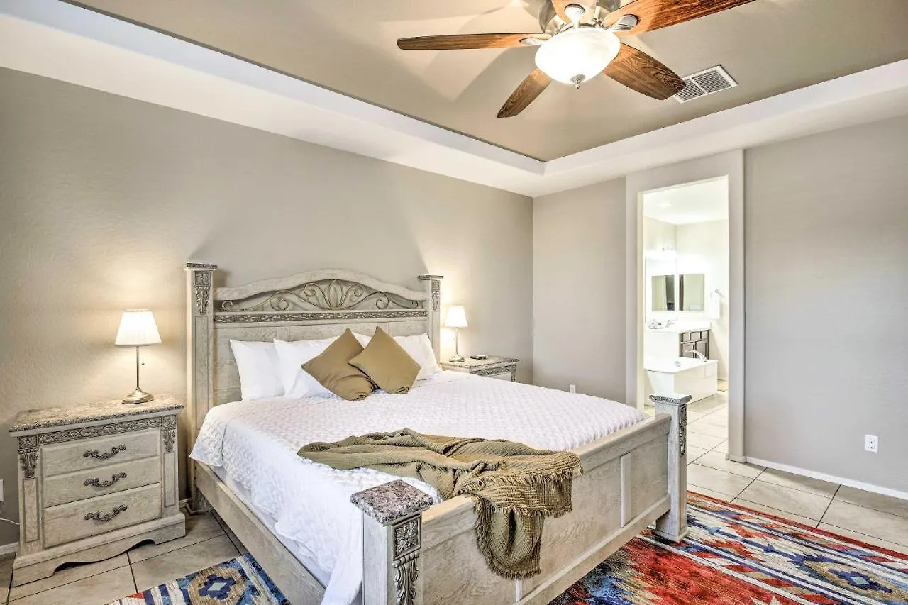 Phoenix Home With Heated Pool 7 Mi To Downtown!